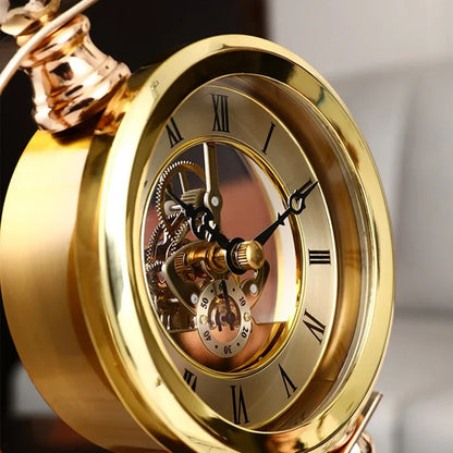 Gold Table Clock Luxury Metal Office Desk Clocks Aesthetic Tabletop Creative Quartz Desktop Clock Silent Home and Decoration