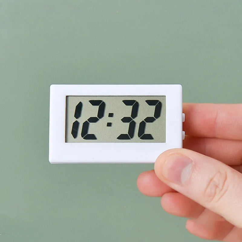 5.2*2*3.5cm Mini Portable Desk Clock 12Hour Time Display Digital Clock with Date  Electronic Table Clock for Student/Car/Bedroom