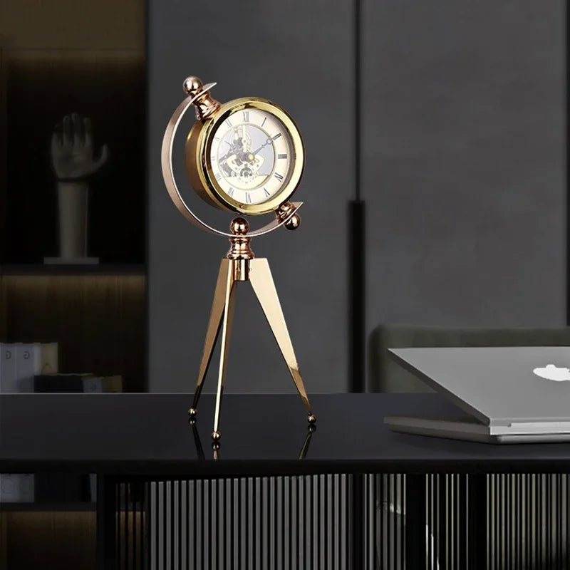 Gold Table Clock Luxury Metal Office Desk Clocks Aesthetic Tabletop Creative Quartz Desktop Clock Silent Home and Decoration